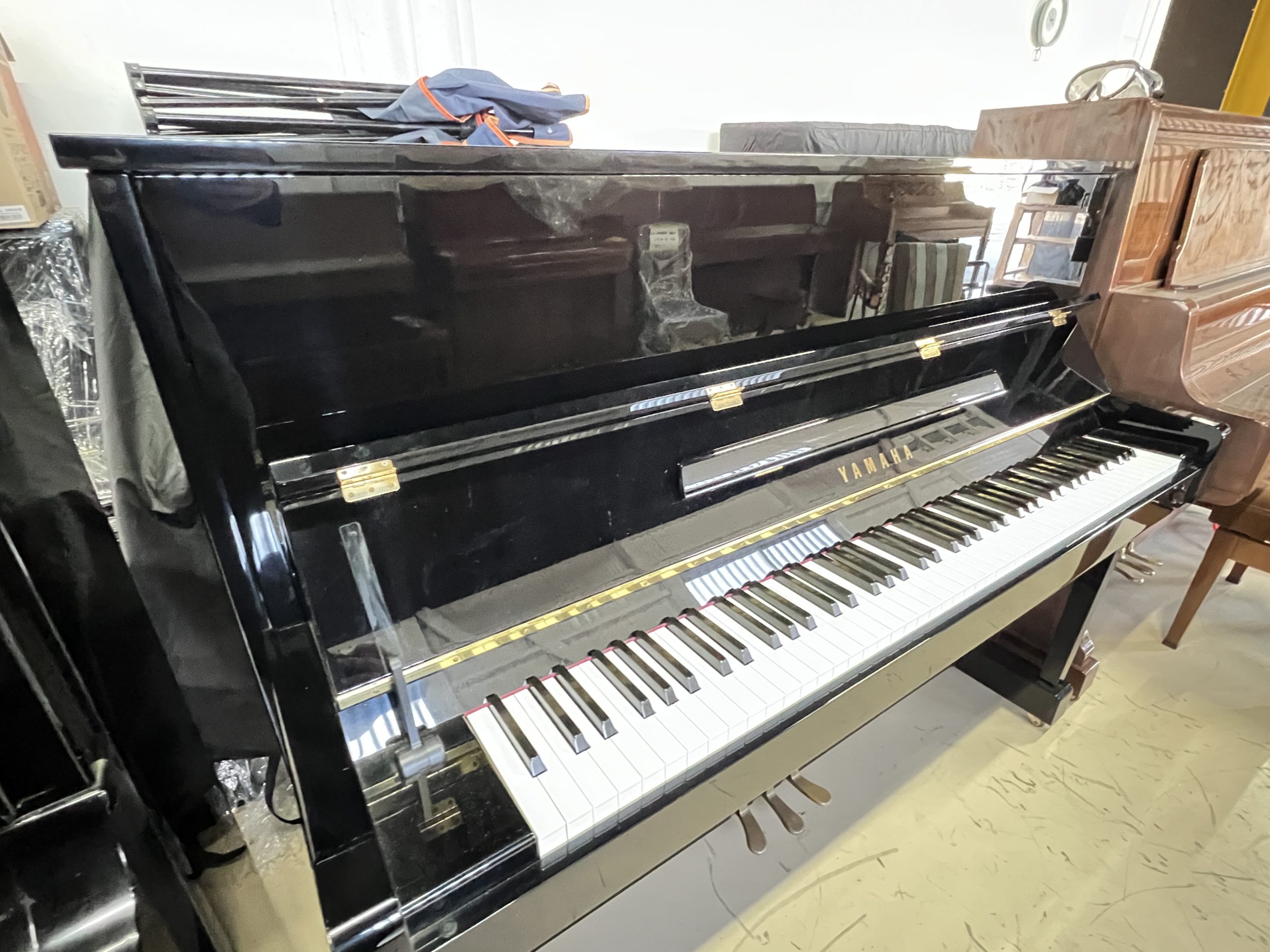 YAMAHA YM5